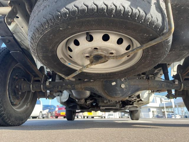 ����肪���ꂢ�Ȃ����ɁA�h�K���H�̎{�H���I�X�X���B�~��n��͂������A���ݕ��ɂ��Z���̕���A��Ń}�����E�E�B���^�[�X�|�[�c���������ɂ��D�]���������Ă���܂��B