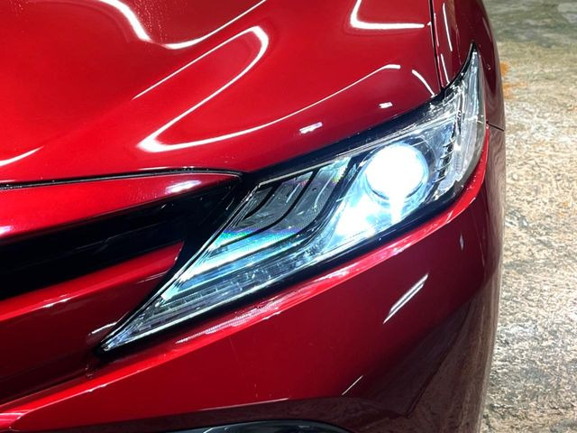 �yLED�w�b�h���C�g�z���V����ԑ��s�����ǍD�Ȏ��E���m�ۂ����S���ĉ^�]�ł��鍂�P�xLED�w�b�h���C�g�𑕔�!�_�����x�������A����d�͂��}�����Ă��܂��B