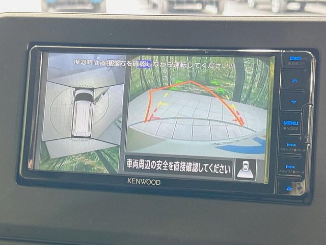 �y�}���`�A���E���h���j�^�[�z��p�̃J�����ɂ��A�ォ�猩���낵���悤�Ȏ��_��360�x�N���}�̎��͂��m�F���邱�Ƃ��ł��܂������p�������m�F���₷���A�����ꏊ�ł̐؂�Ԃ��⒓�Ԃ��X���[�Y�ɍs���܂��B