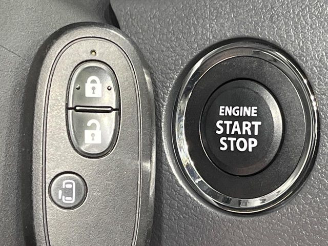 �y�L�[���X�X�^�[�g�V�X�e���z�J�o����|�P�b�g�ɓ��ꂽ�܂܂ł��h�A�̎{���E�������\�ȃX�}�[�g�L�[�𑕔��B�G���W���̃I���E�I�t�����J�M�����o���K�v����������Ƃ��Ă��֗��ł���