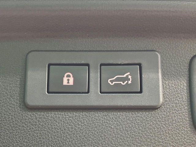 �y�p���[�o�b�N�h�A�z�X�}�[�g�L�[��^�]�Ȃ̃{�^�������������Ń��A�Q�[�g�������ŊJ���܂�!�ו��������Ă��鎞��A�����ʒu�ɂ���o�b�N�h�A��߂�ۂɕ֗��ȋ@�\�ł���