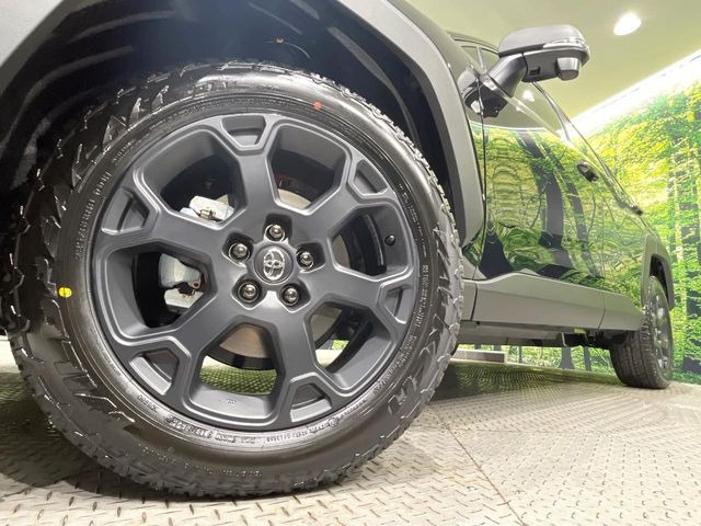 �y�O���[�h��p����18�C���`�A���~�z�C�[���z�f�U�C�����̍��������A���~�z�C�[���𑕒����Ă���܂��B�e��ЊO�A���~�z�C�[����A�X�^�b�h���X�^�C�����戵�����Ă���܂��B���񂲑��k����������