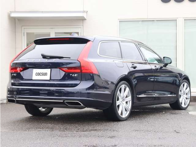 �G���W���I�C���̓t�����X��MOTUL(���`���[��)���g�p���Ă��܂��B�V���{���{�e���f���ɓK������قȂ�S�x�̃I�C�������p�ӂ��Ă��܂��B