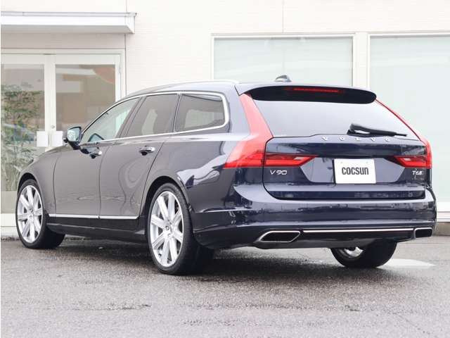 �V�i�����o�b�e���[�̓h�C�c��VARTA(�o���^)���g�p���܂��B���B�Ԃ̏����i�ɍ̗p����鍂�i���o�b�e���[�ł��B