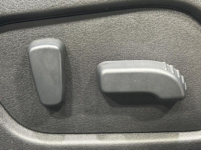 �y�p���[�V�[�g�z�X�C�b�`��ŊȒP�ɃV�[�g�̔��������\!�d��������͂�����܂���!���K�ȃV�[�g�|�W�V�����ɃZ�b�g���āA���K�ȃh���C�u�����y���݂��������B