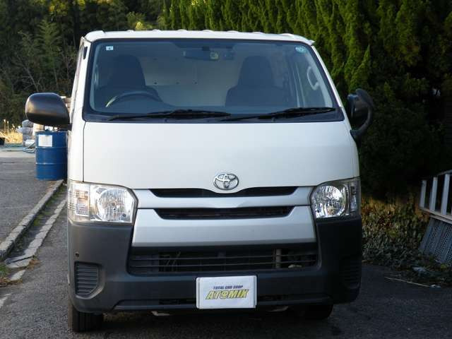 ���X�ł́A���Ѓg���[���[�őS���̃I�[�g�I�[�N�V�����E�̔��X���ꊇ���t���s���Ă���ǎ��Ȕ���Ԃ������������܂�!���q�l���������Ē����邨���ȉ��i�E�i���ɒ��킵�Ă���܂��̂Ő����x���A��������!!