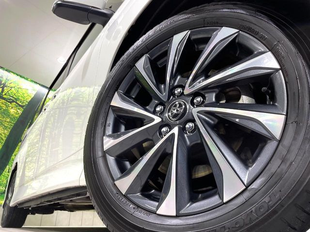 �y����17�C���`�A���~�z�C�[���z�O�ςɃ}�b�`���������A���~�z�C�[���𑕒����Ă���܂��B�e��ЊO�A���~�z�C�[����A�X�^�b�h���X�^�C�����戵�����Ă���܂��B���񂲑��k����������