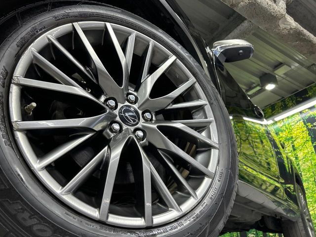 �y����20�C���`�A���~�z�C�[���z�O�ςɃ}�b�`���������A���~�z�C�[���𑕒����Ă���܂��B�e��ЊO�A���~�z�C�[����A�X�^�b�h���X�^�C�����戵�����Ă���܂��B���񂲑��k����������