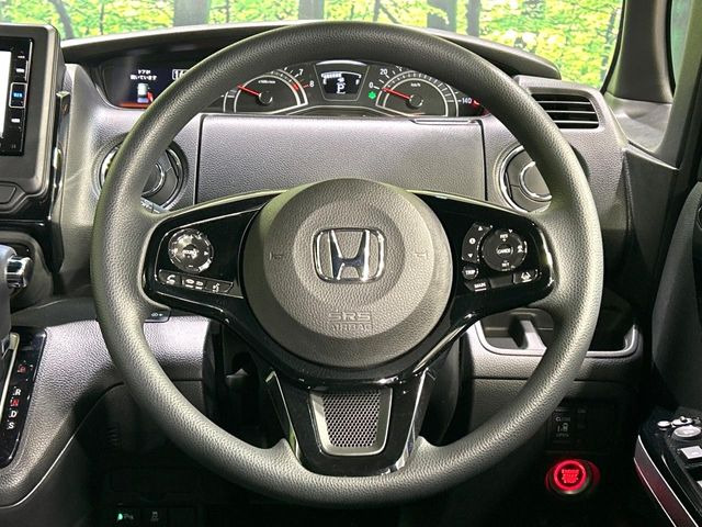 �y�����v�����X�e�A�����O�z�㎿�Ȋv���g�p���邱�ƂŁA��ɂ����������݂ƂĂ��^�]���₷���n���h���ł���