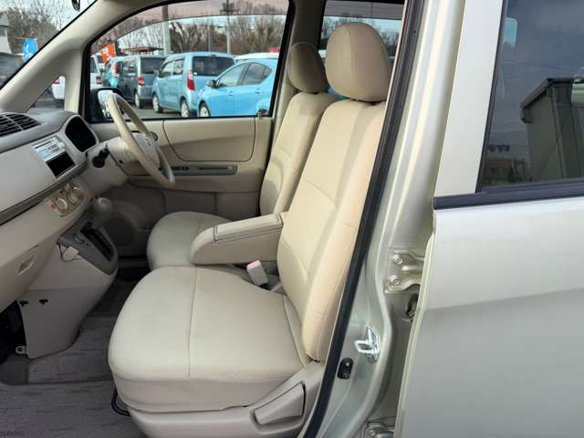 ���������ԑ����W�����ł�!���̋@��ɐ��񂲗��X������!