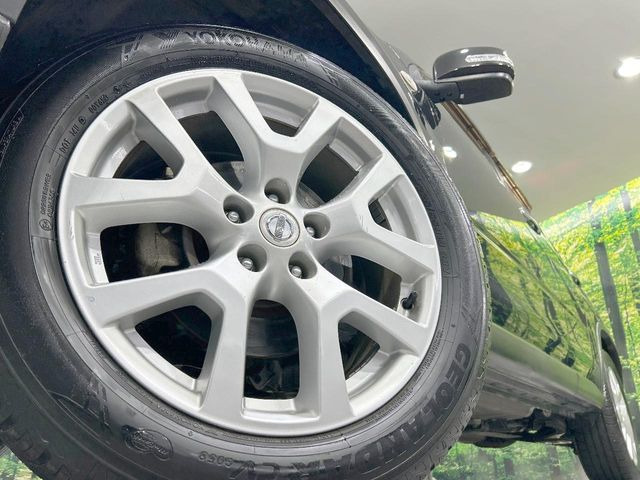 �y����18�C���`�A���~�z�C�[���z�O�ςɃ}�b�`���������A���~�z�C�[���𑕒����Ă���܂��B�e��ЊO�A���~�z�C�[����A�X�^�b�h���X�^�C�����戵�����Ă���܂��B���񂲑��k����������