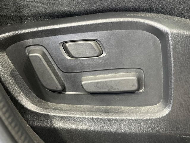 �y�p���[�V�[�g�z�X�C�b�`��ŊȒP�ɃV�[�g�̔��������\!�d��������͂�����܂���!���K�ȃV�[�g�|�W�V�����ɃZ�b�g���āA���K�ȃh���C�u�����y���݂��������B