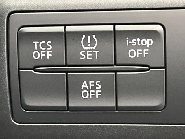 �y�A�C�h�����O�X�g�b�v�z�ԐM����a�؂Œ�Ԃ����ۂɃG���W�����~���A���ʂȔR���̏����}���܂��B�R��������ی�ɂȂ���@�\��G���W���̓u���[�L�𗣂��΍Ďn�����܂��B