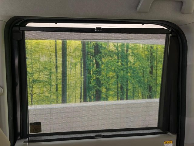 �y���[���V�F�[�h�z��������ԊO����̌���ῂ����Ƃ��ɃT�b�ƈ����o���Ďg����A���[���i�[�^�C�v�̃T���V�F�[�h�𑕔��B��Ȃɏ�������q�l���E�g�E�g�����������ȂǁA���Ђ����p����������