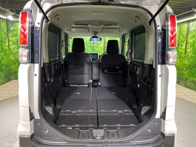 ���i�̂���������ʋ΁A���}���ɏ\���ȉ׎��X�y�[�X���m�ۂ��Ă���܂��B�Z�J���h�V�[�g��|���ƁA�傫�ȉו��̐ύڂ��\�ł���