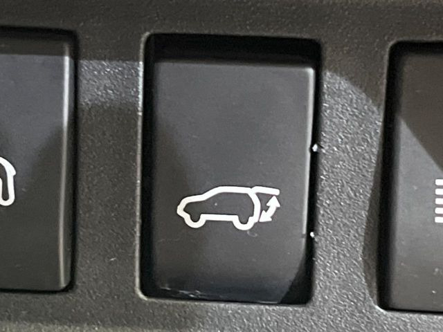 �y�p���[�o�b�N�h�A�z�X�}�[�g�L�[��^�]�Ȃ̃{�^�������������Ń��A�Q�[�g�������ŊJ���܂�!�ו��������Ă��鎞��A�����ʒu�ɂ���o�b�N�h�A��߂�ۂɕ֗��ȋ@�\�ł���