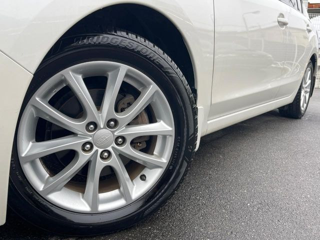 �y����16�C���`�A���~�z�C�[���z�O�ςɃ}�b�`���������A���~�z�C�[���𑕒����Ă���܂��B�e��ЊO�A���~�z�C�[����A�X�^�b�h���X�^�C�����戵�����Ă���܂��B���񂲑��k����������