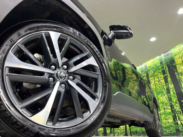 �y����18�C���`�A���~�z�C�[���z�O�ςɃ}�b�`���������A���~�z�C�[���𑕒����Ă���܂��B�e��ЊO�A���~�z�C�[����A�X�^�b�h���X�^�C�����戵�����Ă���܂��B���񂲑��k����������