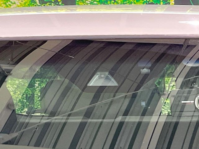 �y�v���N���b�V���Z�[�t�e�B�z�O���̎ԗ��������m���A�Փ˂������Ȏ��͌x��Œ��ӂ𑣂��A�u���[�L�𓥂ޗ͂��T�|�[�g�B�u���[�L�𓥂߂Ȃ������ꍇ�͏Փ˔�Q�y���u���[�L���쓮�A�Փˉ�����T�|�[�g���܂��B