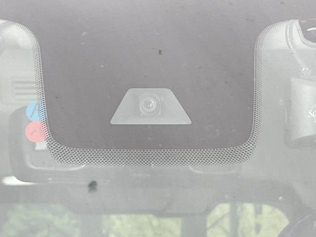 �y�O�He-Assist�z���s���ɑO���̎ԗ�����F�����A�Փ˂������Ȏ��͌x��ƃu���[�L�ŏՓˉ���Ɣ�Q�y�����A�V�X�g�B�����S�Ƀh���C�u�����y���݂��������܂��B