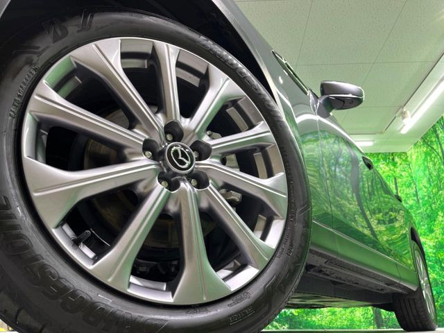 �y����20�C���`�A���~�z�C�[���z�O�ςɃ}�b�`���������A���~�z�C�[���𑕒����Ă���܂��B�e��ЊO�A���~�z�C�[����A�X�^�b�h���X�^�C�����戵�����Ă���܂��B���񂲑��k����������