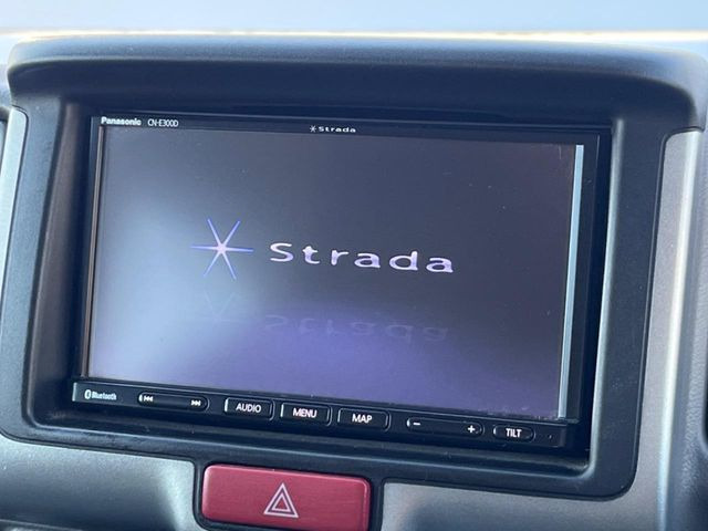 �y�i�r�Q�[�V�����z�g���₷���i�r�ŖړI�n�܂ł�������ē����Ă���܂��B�e��I�[�f�B�I�Đ��@�\���[�����Ă���A���Ԃ̉^�]������Ɋy�����Ȃ�܂�!!