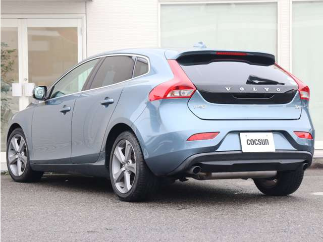 �V�i�����o�b�e���[�̓h�C�c��VARTA(�o���^)���g�p���܂��B���B�Ԃ̏����i�ɍ̗p����鍂�i���o�b�e���[�ł��B