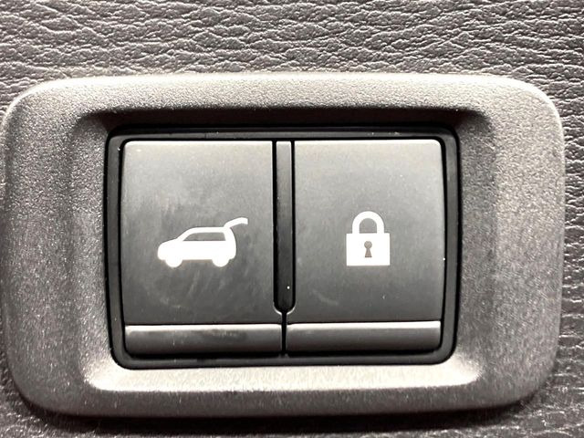 �y�p���[�o�b�N�h�A�z�X�}�[�g�L�[��^�]�Ȃ̃{�^�������������Ń��A�Q�[�g�������ŊJ���܂�!�ו��������Ă��鎞��A�����ʒu�ɂ���o�b�N�h�A��߂�ۂɕ֗��ȋ@�\�ł���