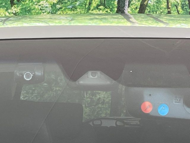 �y�V�e�B�u���[�L�A�N�e�B�u�V�X�e���z�ᑬ���s���ɑO���̎ԗ�����F�����A�Փ˂������Ȏ��͌x��ƃu���[�L�ŏՓˉ���Ɣ�Q�y�����A�V�X�g�B�����S�Ƀh���C�u�����y���݂��������܂��B