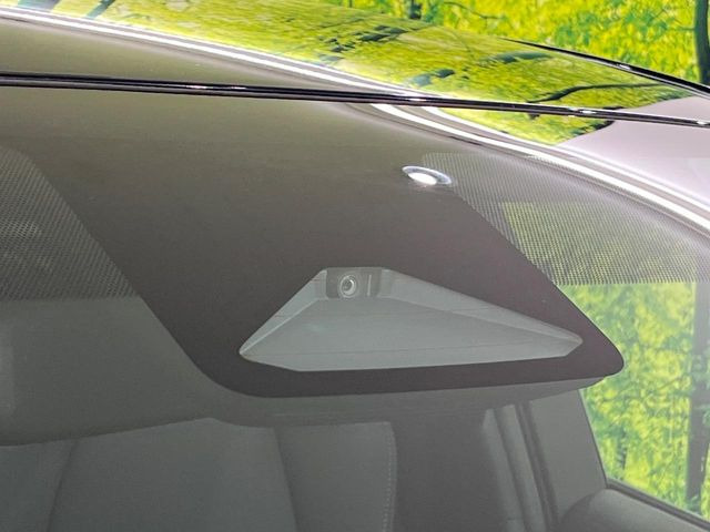 �y�v���N���b�V���Z�[�t�e�B�z�O���̎ԗ��������m���A�Փ˂������Ȏ��͌x��Œ��ӂ𑣂��A�u���[�L�𓥂ޗ͂��T�|�[�g�B�u���[�L�𓥂߂Ȃ������ꍇ�͏Փ˔�Q�y���u���[�L���쓮�A�Փˉ�����T�|�[�g���܂��B