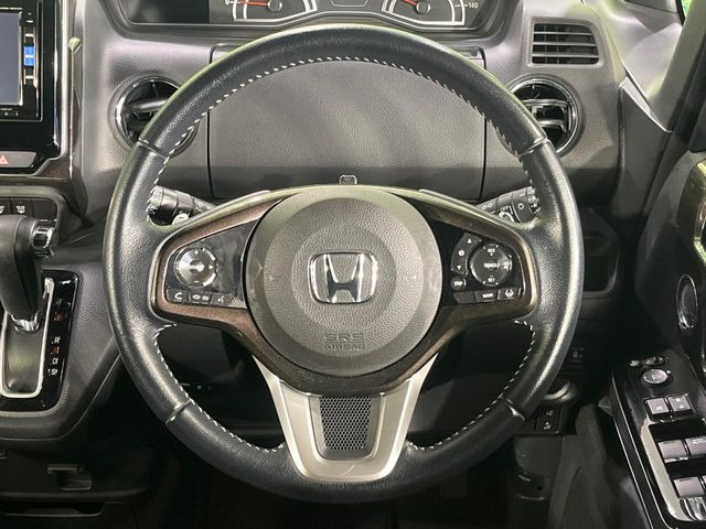 �y�����v�����X�e�A�����O�z�㎿�Ȋv���g�p���邱�ƂŁA��ɂ����������݂ƂĂ��^�]���₷���n���h���ł���