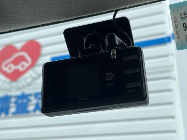 �y�h���C�u���R�[�_�[�z���S�E���S�ȃJ�[���C�t�ɕK�{�̃h���C�u���R�[�_�[�𑕔�!���s���͂������A������^�]�⎖�̂ɑ��������ۂ̏󋵂��f���ŋL�^���A����̃��X�N�ɔ����܂��B