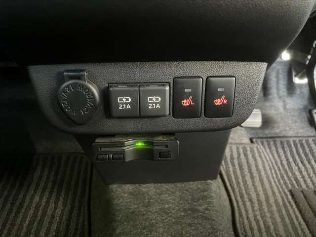 �O�ȃV�[�g�q�[�^�[�t��