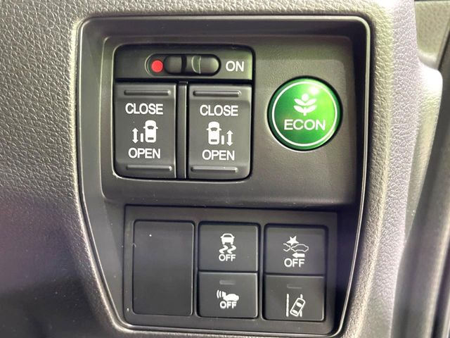 �y�����p���[�X���C�h�h�A�z�X�}�[�g�L�[��^�]�Ȃ̃X�C�b�`�Ō�ȗ����X���C�h�h�A�̊J���\���d��������͂����ăh�A���J����K�v�������A�����Ȃ��q�l�ł��ȒP�ɊJ���߂ł����K�ł���