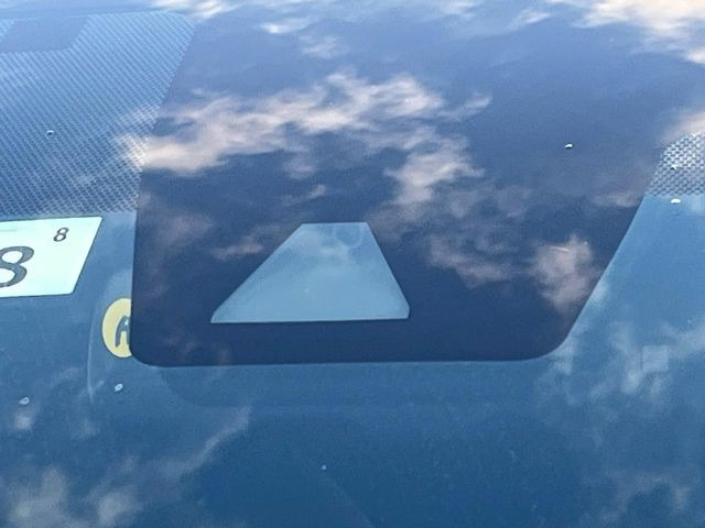 �y�g���^�Z�[�t�e�B�Z���X�z���s���ɑO���̎ԗ�����F�����A�Փ˂������Ȏ��͌x��ƃu���[�L�ŏՓˉ���Ɣ�Q�y�����A�V�X�g�B�����S�Ƀh���C�u�����y���݂��������܂��B