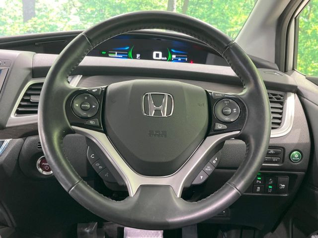 �y�����v�����X�e�A�����O�z�㎿�Ȋv���g�p���邱�ƂŁA��ɂ����������݂ƂĂ��^�]���₷���n���h���ł���