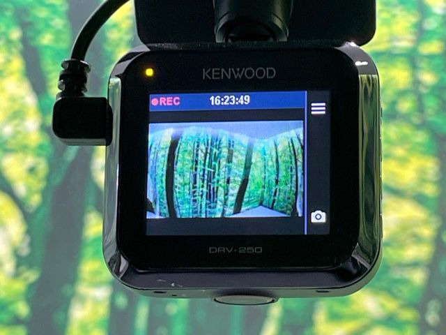 �y�h���C�u���R�[�_�[�z���S�E���S�ȃJ�[���C�t�ɕK�{�̃h���C�u���R�[�_�[�𑕔�!���s���͂������A������^�]�⎖�̂ɑ��������ۂ̏󋵂��f���ŋL�^���A����̃��X�N�ɔ����܂��B