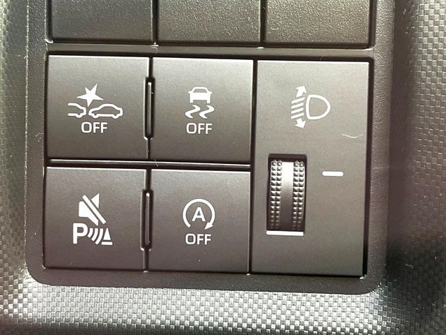 �y�X�}�[�g�A�V�X�g�z���s���ɑO���̎ԗ�����F�����A�Փ˂������Ȏ��͌x��ƃu���[�L�ŏՓˉ���Ɣ�Q�y�����A�V�X�g�B�����S�Ƀh���C�u�����y���݂��������܂��B