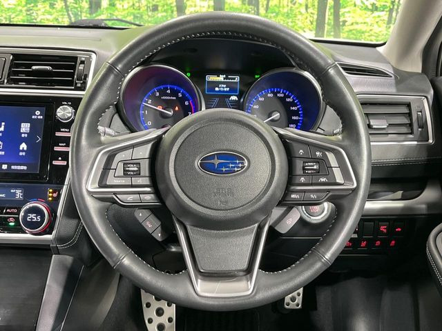 �y�����v�����X�e�A�����O�z�㎿�Ȋv���g�p���邱�ƂŁA��ɂ����������݂ƂĂ��^�]���₷���n���h���ł���