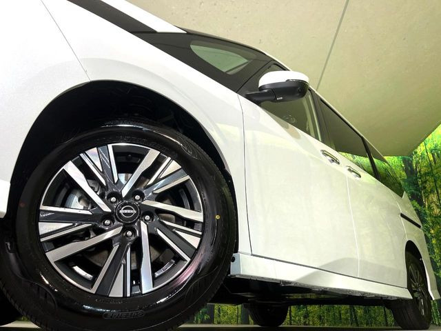 �y����16�C���`�A���~�z�C�[���z�O�ςɃ}�b�`���������A���~�z�C�[���𑕒����Ă���܂��B�e��ЊO�A���~�z�C�[����A�X�^�b�h���X�^�C�����戵�����Ă���܂��B���񂲑��k����������