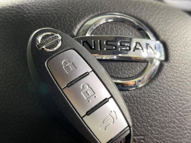 �y�C���e���W�F���g�L�[�z�J�o����|�P�b�g�ɓ��ꂽ�܂܂ł��h�A�̎{���E�������\�ȃX�}�[�g�L�[�𑕔��B�G���W���̃I���E�I�t�����J�M�����o���K�v����������Ƃ��Ă��֗��ł���