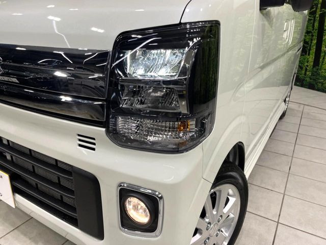 �yLED�w�b�h���C�g�z���V����ԑ��s�����ǍD�Ȏ��E���m�ۂ����S���ĉ^�]�ł��鍂�P�xLED�w�b�h���C�g�𑕔�!�_�����x�������A����d�͂��}�����Ă��܂��B