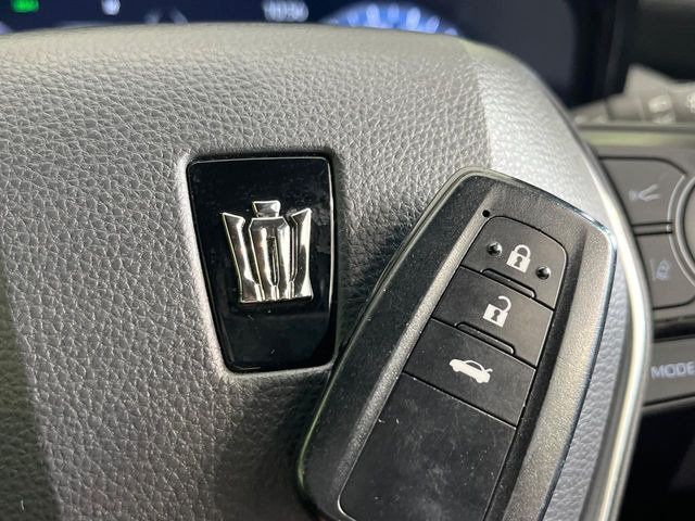 �y�X�}�[�g�L�[�z�J�o����|�P�b�g�ɓ��ꂽ�܂܂ł��h�A�̎{���E�������\�ȃX�}�[�g�L�[�𑕔��B�G���W���̃I���E�I�t�����J�M�����o���K�v����������Ƃ��Ă��֗��ł���