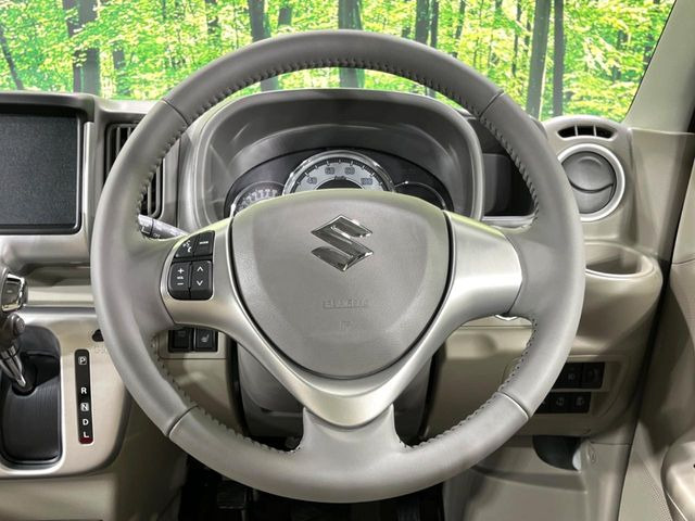 �y�����v�����X�e�A�����O�z�㎿�Ȋv���g�p���邱�ƂŁA��ɂ����������݂ƂĂ��^�]���₷���n���h���ł���