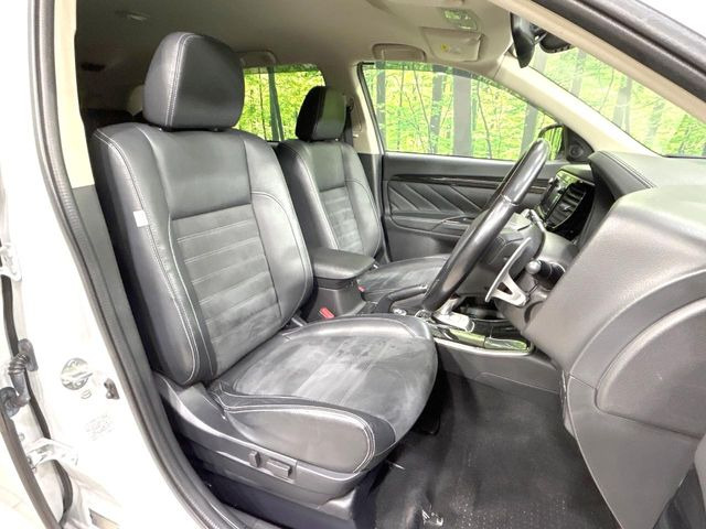 �y�n�[�t���U�[�V�[�g�z�������ƍ���S�n�𗼗������l�C�̃V�[�g���w�ʁE���ʂ̃t�@�u���b�N�f�ނ́A�ʋC���̗ǂ��⊊��ɂ����ɗD��Ă��܂��B�C���╞���ɍ��E���ꂸ���K�ɂ���肢�������܂��B