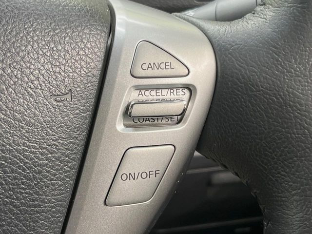 �y�N���[�Y�R���g���[���z�������H�����N���N���s�B�A�N�Z���𗣂��Ă���葬�x�ő��s���ł��A�������^�]���̕��S���y��!�����E�������ȒP�ȃX�C�b�`����Œ����ł��܂��B