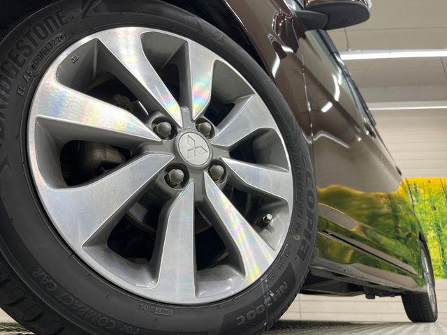 �y�����A���~�z�C�[���z�O�ςɃ}�b�`���������A���~�z�C�[���𑕒����Ă���܂��B�e��ЊO�A���~�z�C�[����A�X�^�b�h���X�^�C�����戵�����Ă���܂��B���񂲑��k����������