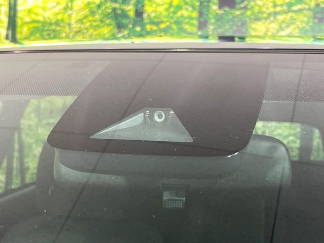 �y�g���^�Z�[�t�e�B�Z���X�z���s���ɑO���̎ԗ�����F�����A�Փ˂������Ȏ��͌x��ƃu���[�L�ŏՓˉ���Ɣ�Q�y�����A�V�X�g�B�����S�Ƀh���C�u�����y���݂��������܂��B