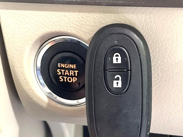 �y�L�[���X�X�^�[�g�V�X�e���z�J�o����|�P�b�g�ɓ��ꂽ�܂܂ł��h�A�̎{���E�������\�ȃX�}�[�g�L�[�𑕔��B�G���W���̃I���E�I�t�����J�M�����o���K�v����������Ƃ��Ă��֗��ł���