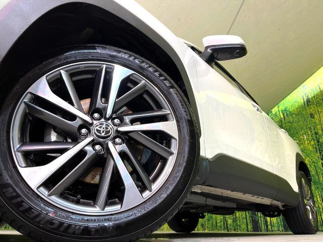 �y����18�C���`�A���~�z�C�[���z�O�ςɃ}�b�`���������A���~�z�C�[���𑕒����Ă���܂��B�e��ЊO�A���~�z�C�[����A�X�^�b�h���X�^�C�����戵�����Ă���܂��B���񂲑��k����������